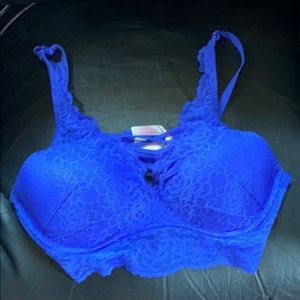 VS pink push up bra - class closure hardly worn